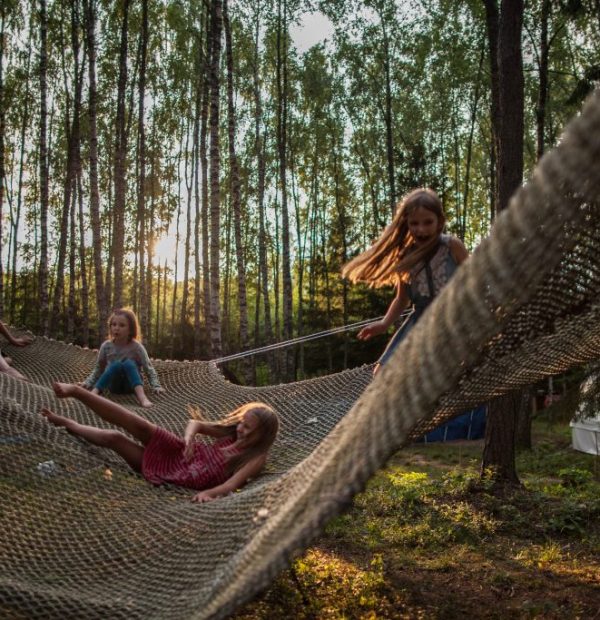 WHATANSU PATIRTINĖS STOVYKLOS