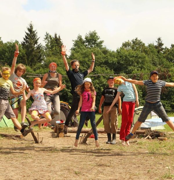 SKAUTAI NESKAUTAMS!VASAROS STOVYKLOS VAIKAMS!