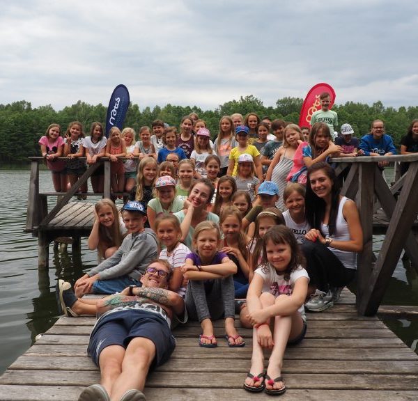 KVIEČIAME REGISTRUOTIS Į MOTUS VASAROS STOVYKLAS