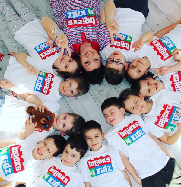 2021 m. Bricks 4 Kidz® vasaros stovyklos 9-12 m. vaikams