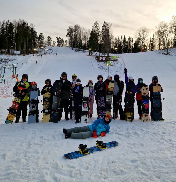 Vaikų slidinėjimo stovyklos “First Class Kids” 